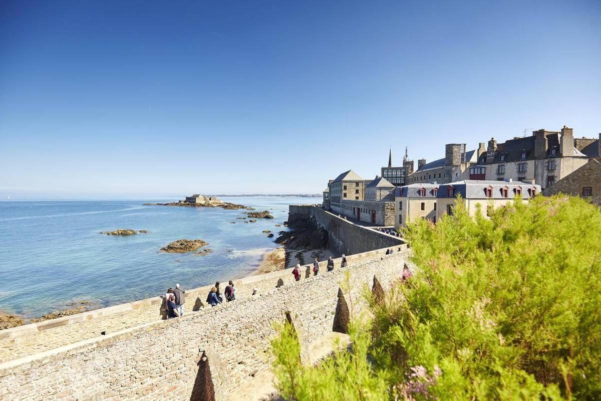 Chambre de la Nonne en vacances Dol-de-Bretagne Exterior foto